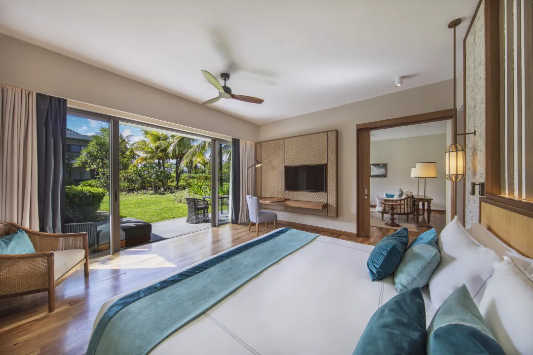 Anantara_Iko_Mauritius_Resorts_&_Villa _Garden_View_Suite_Bedroom