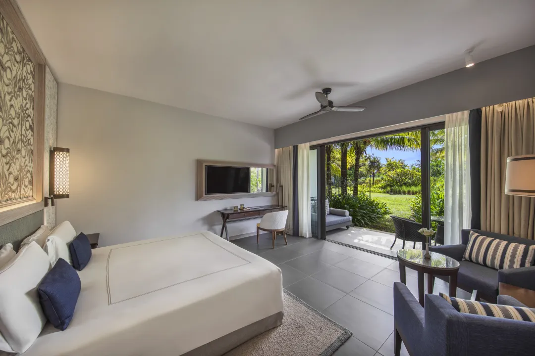 Anantara_Iko_Mauritius_Resorts_&_Villa _Garden_View_Room_Bedroom