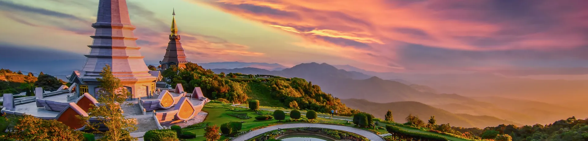 Landscape-of-two-pagoda-in-the-evening