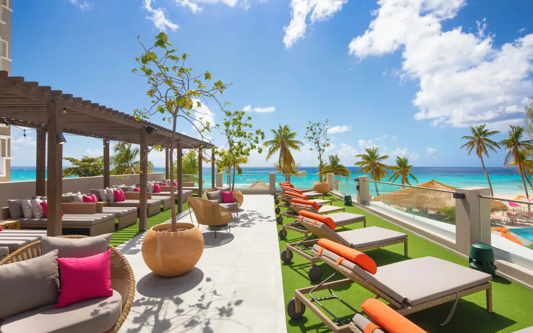 O2 Beach Club & Spa - Balcony Lounge with Sea View