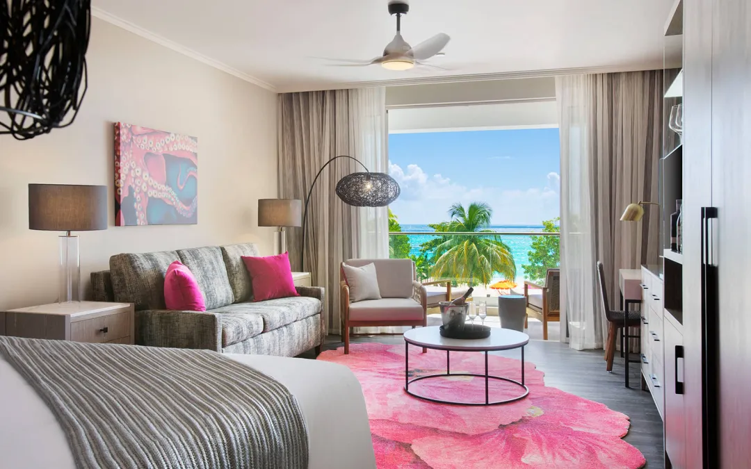 Luxury Ocean View Junior Suite - Bedroom with Sea View