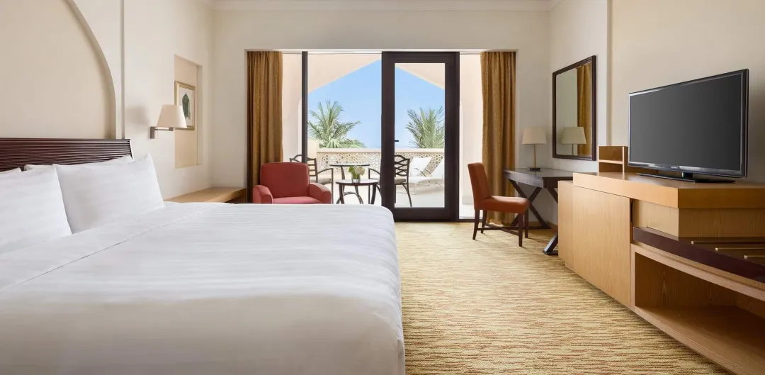 Deluxe Room - Bedroom