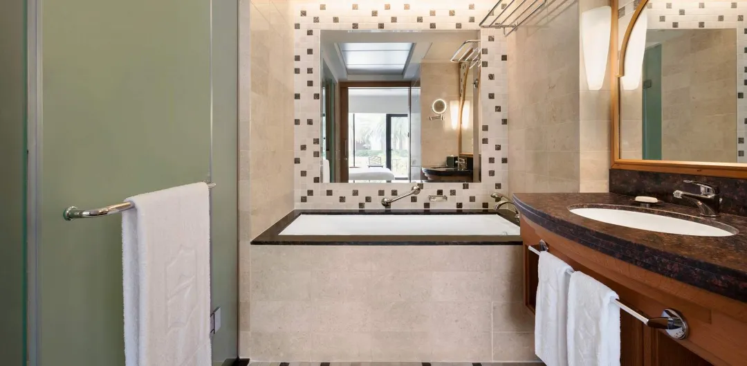 Deluxe Terrace - Bathroom