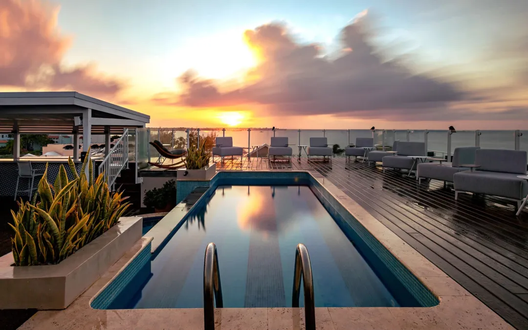 o1-Beach-Club-Pool-and-Sunset