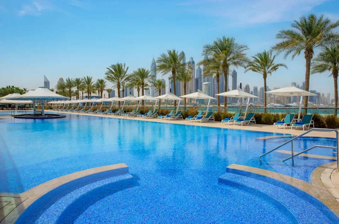 Hilton Dubai Palm Jumierah - Main Pool