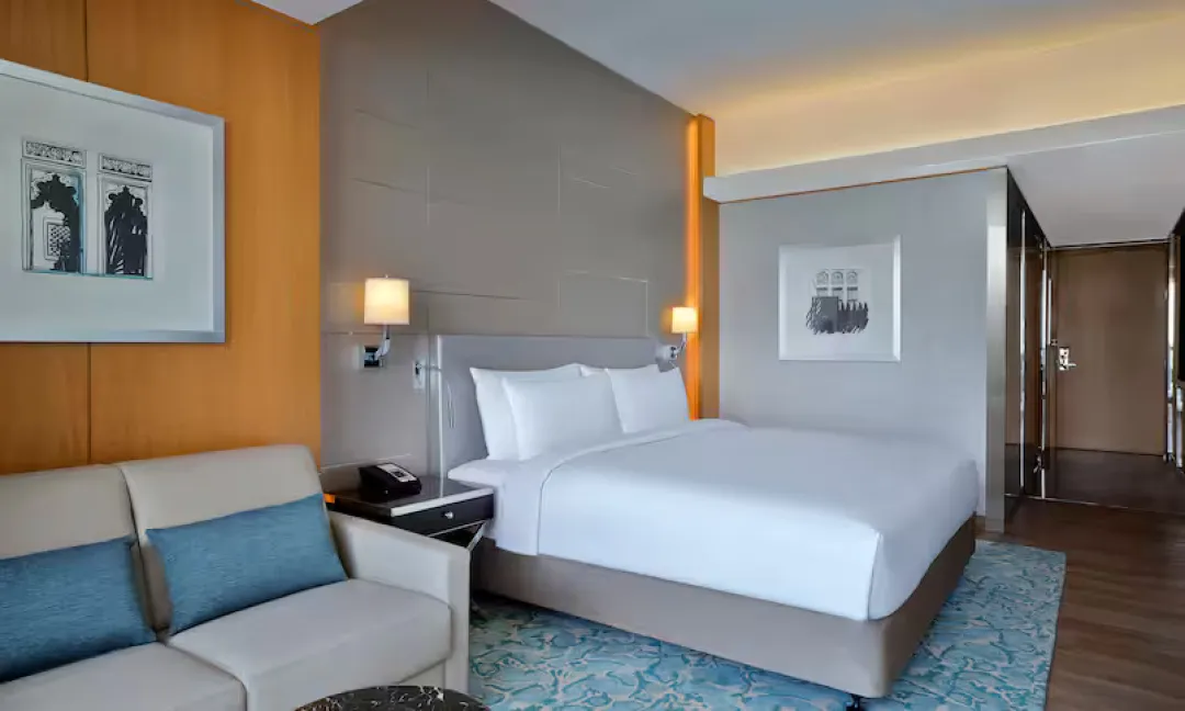 King Guest Room - Bedroom