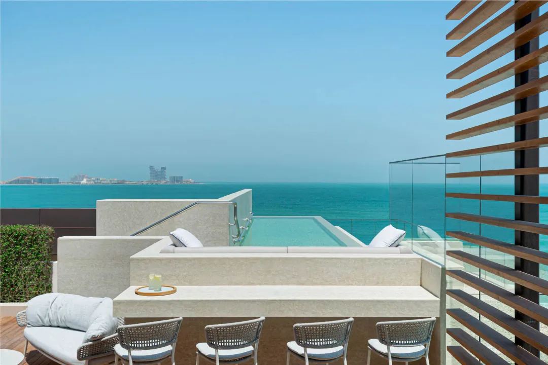 Jumeirah Al Naseem - Pool with Sea View