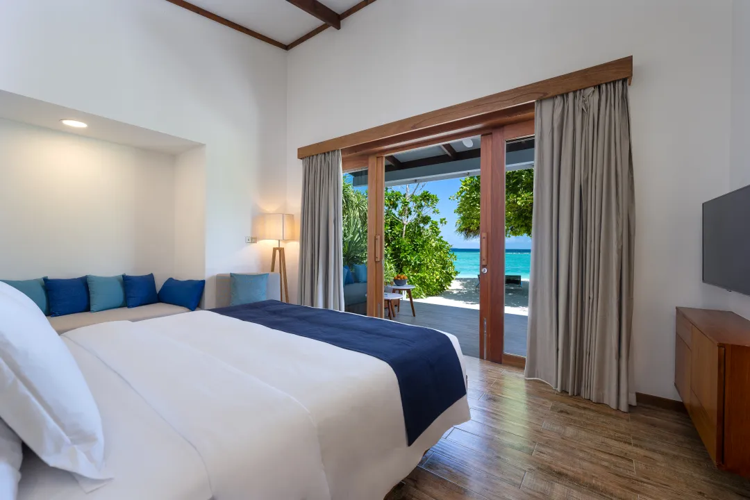 Ifuru Resort Island Maldives - Sunset Beach Villa - Interior