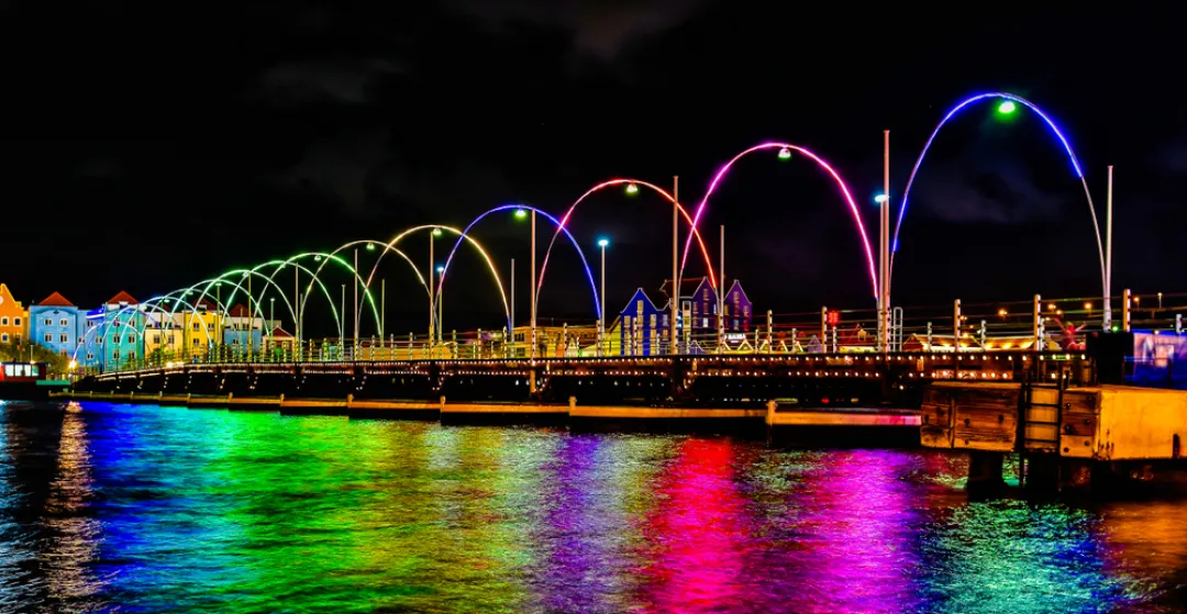Wallpaper building at Night