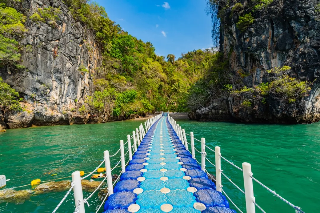 A Floating bridge