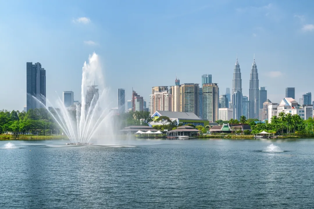 Scenic lake and fountains 