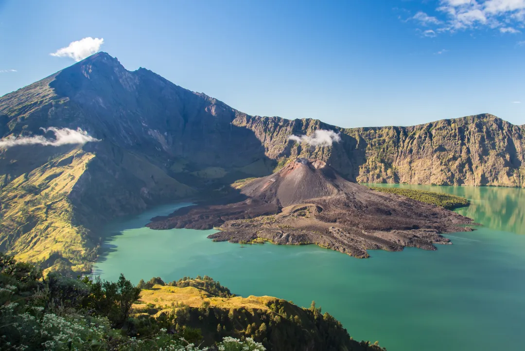 The crater of Mt.Rinjani