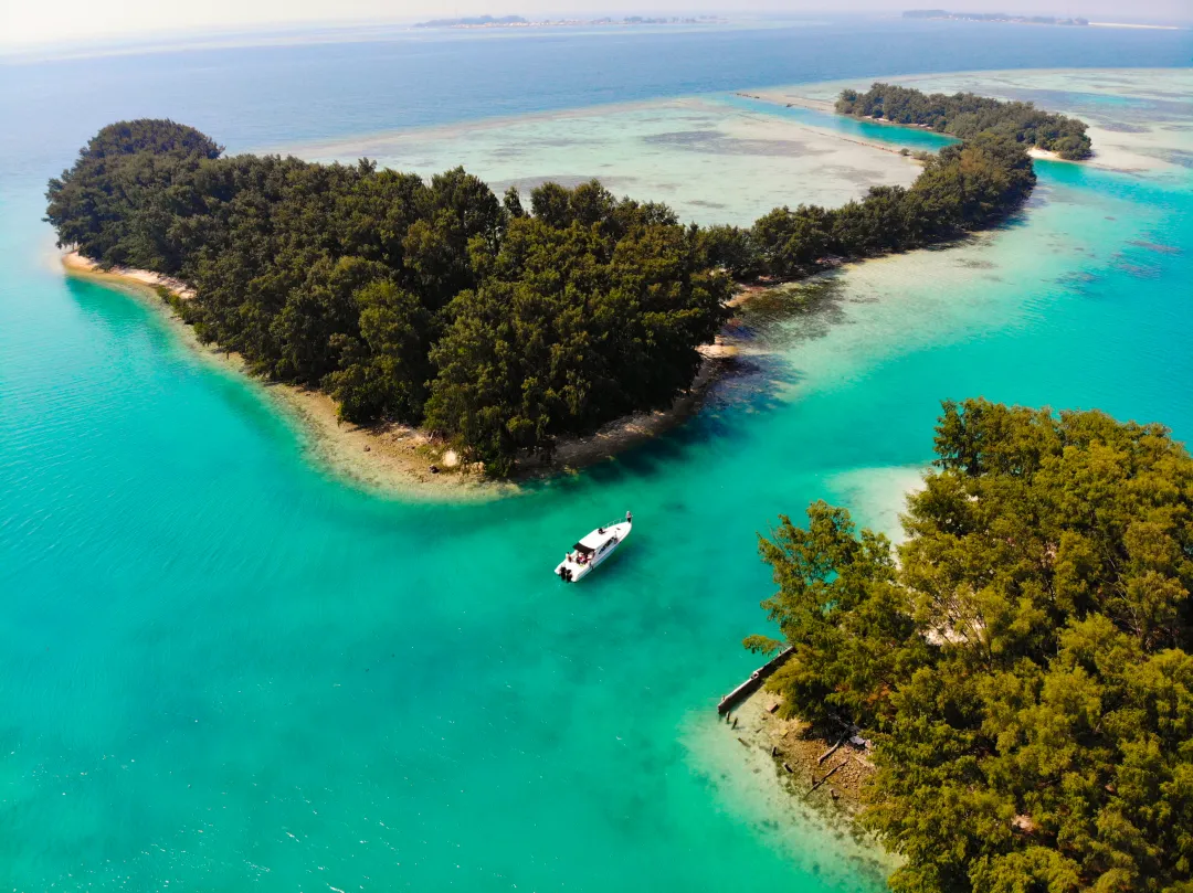 Island strait in thousand island Jakarta