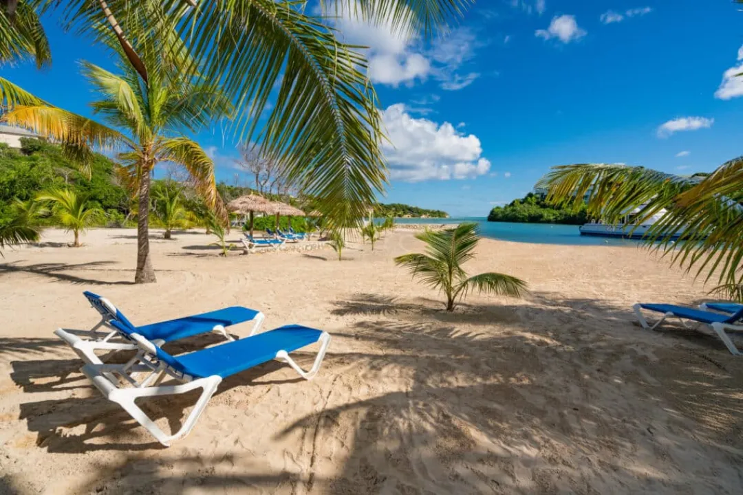 The Verandah Spa & Resort - Beach Lounge