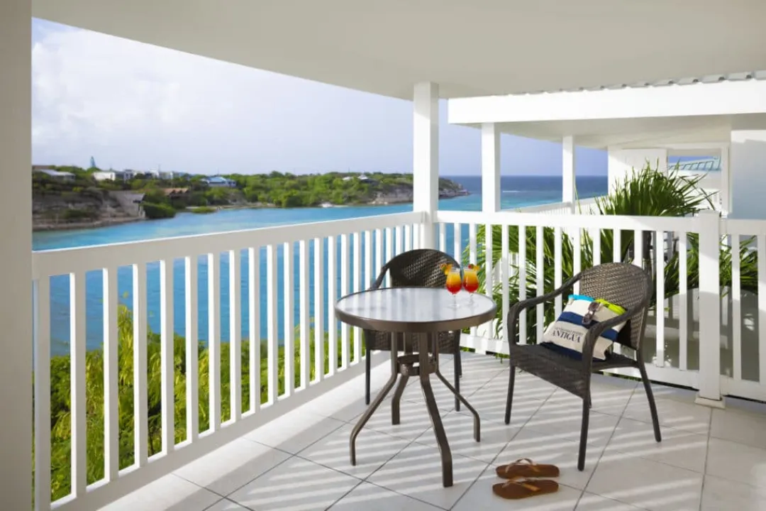 Waterfront Suite Two Queen - Suite with Sea View