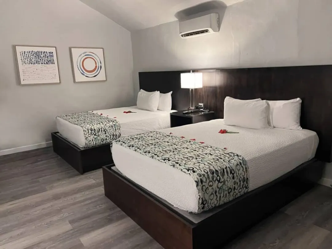 Waterfront Suite Two Queen - Twin Bedroom