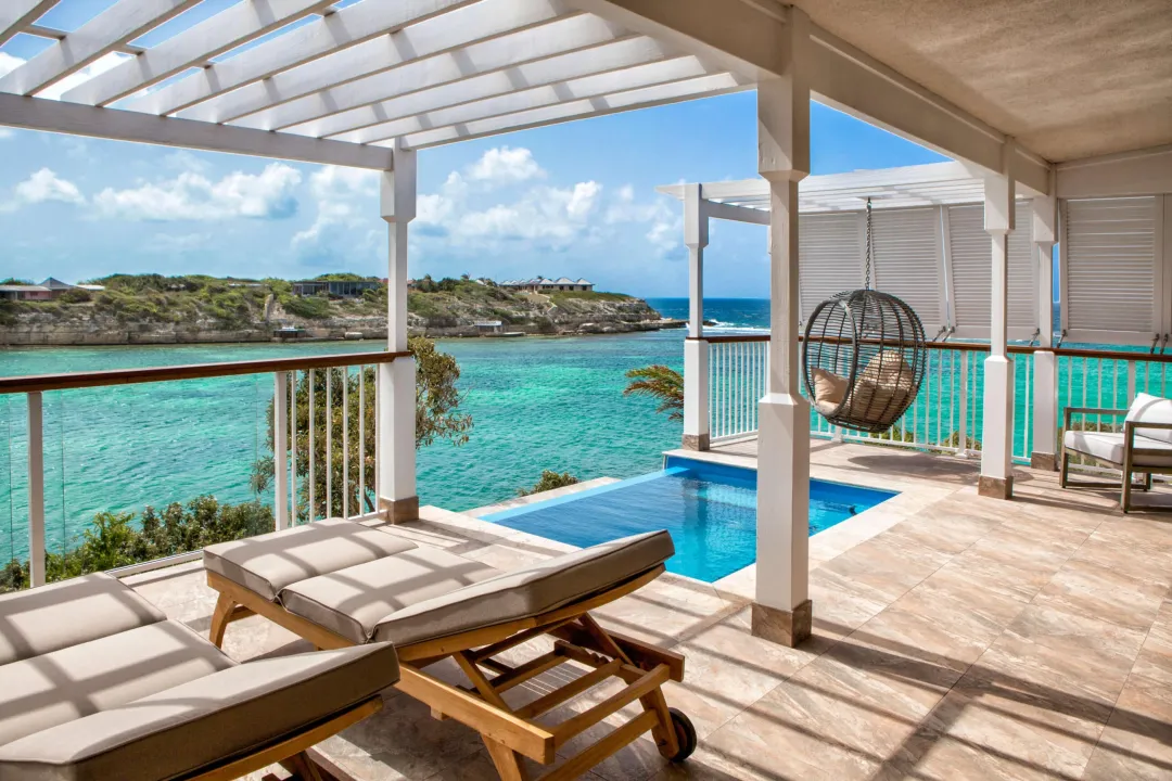 Waterfront Villas - Pool with Sea View