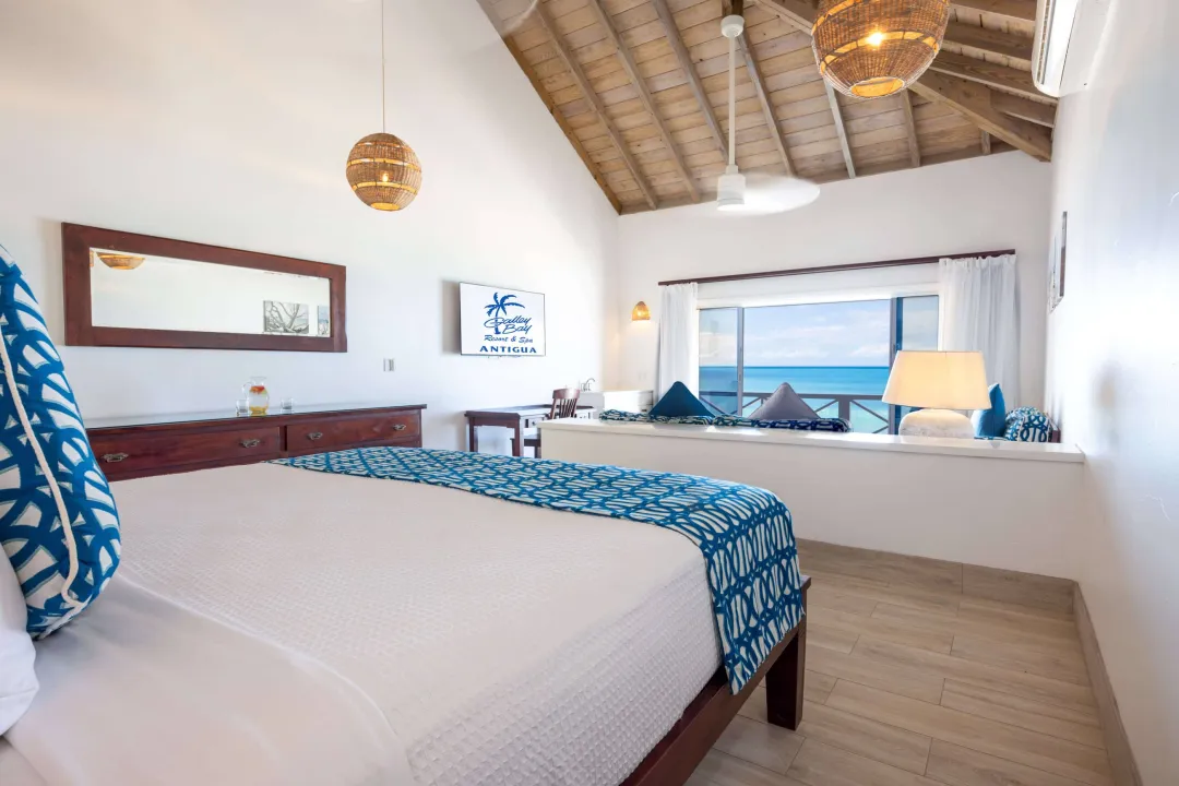 Premium Beach Front Suite - Bedroom