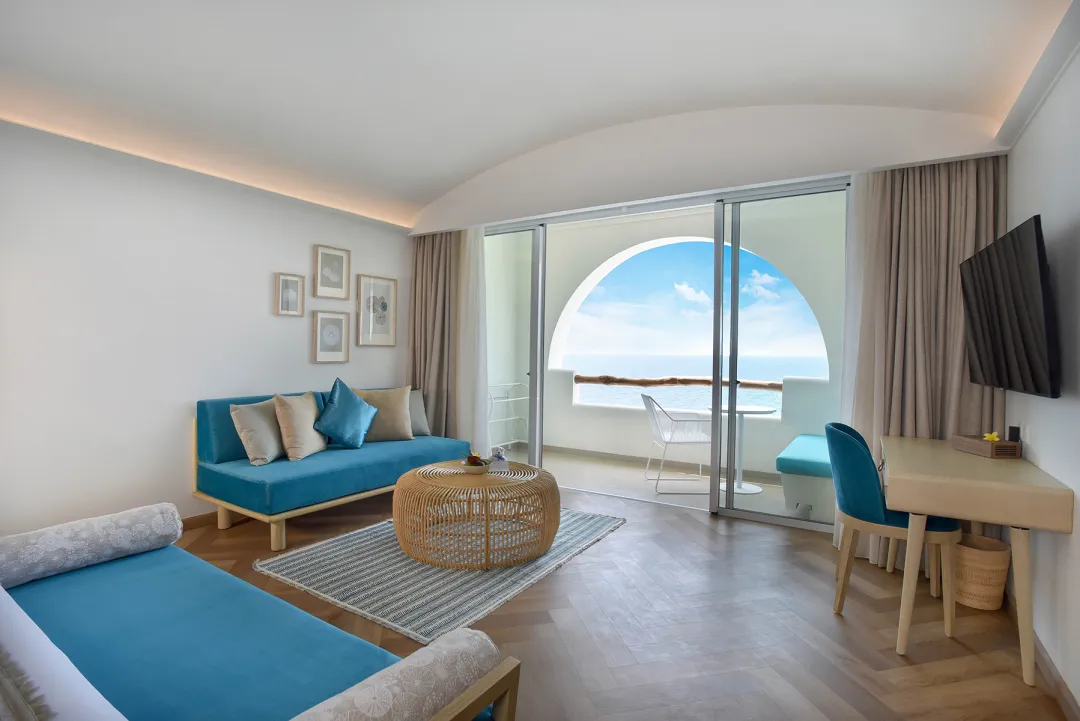 Ocean Suite - Living Room