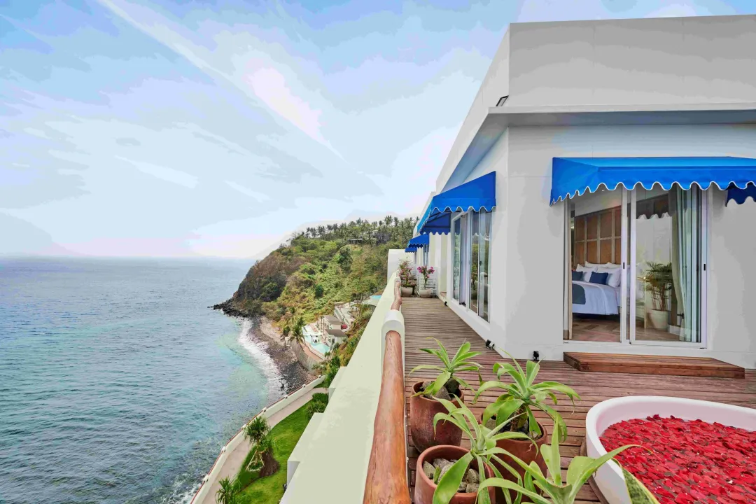 Rooftop Suite - Rooftop Balcony with Sea View