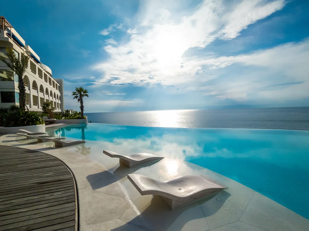 Royal Avila Resort and Spa - Pool