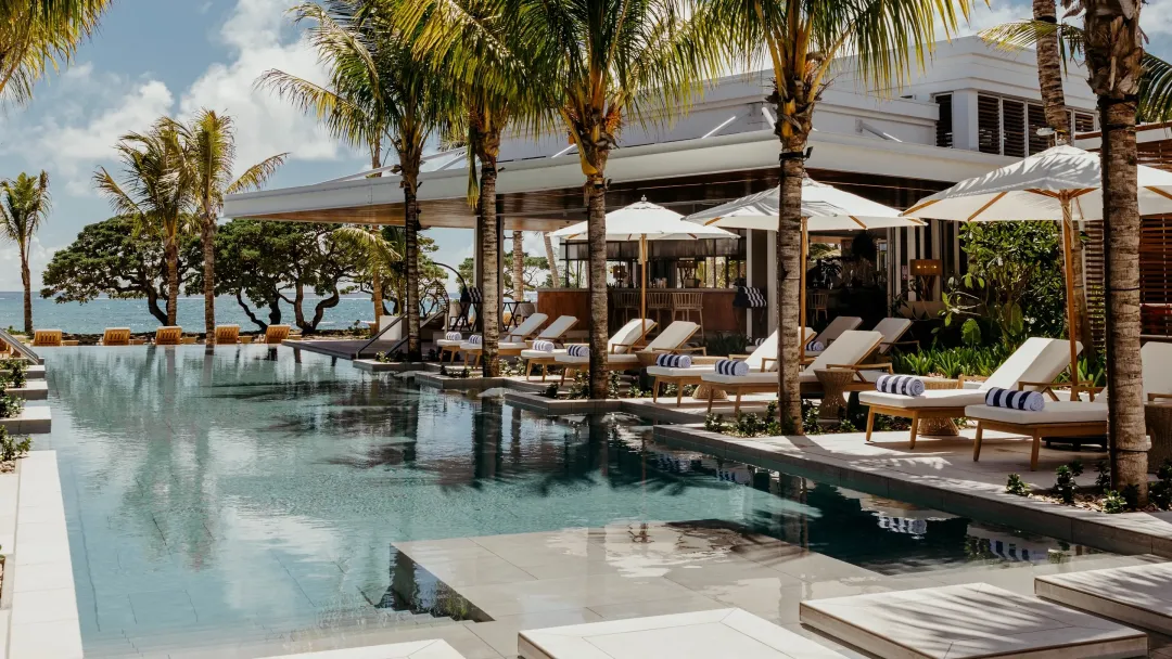 One & Only Le Saint - Pool with Sea View