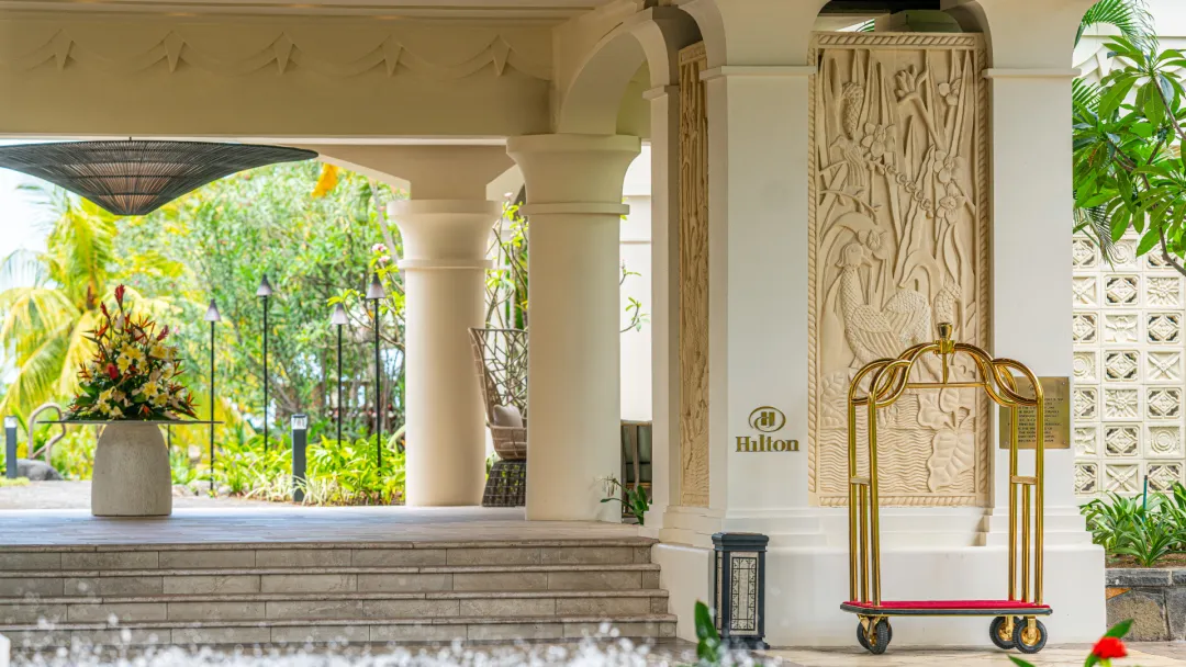 Hilton Mauritius Resort & Spa - Resort Main Entrance