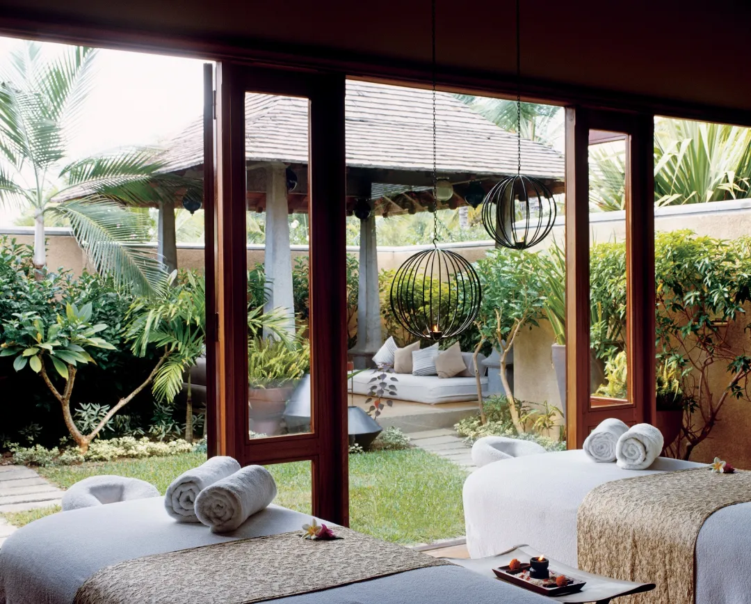 Maradiva Villas Resort & Spa  -Spa Treatment Room
