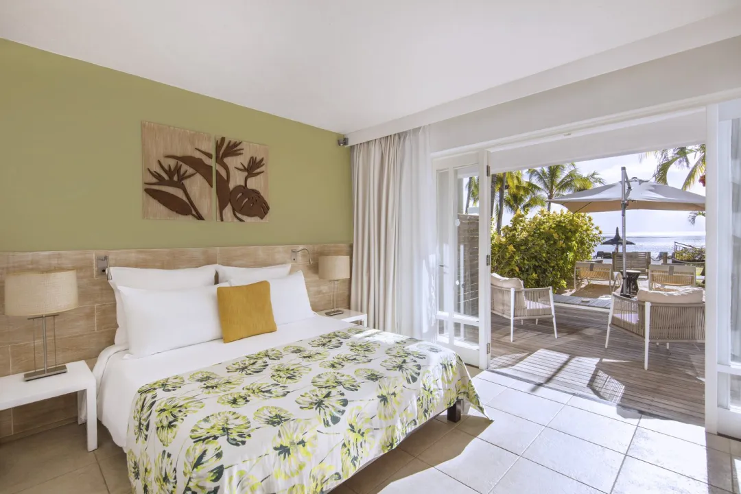 Junior Suite - Bedroom with View