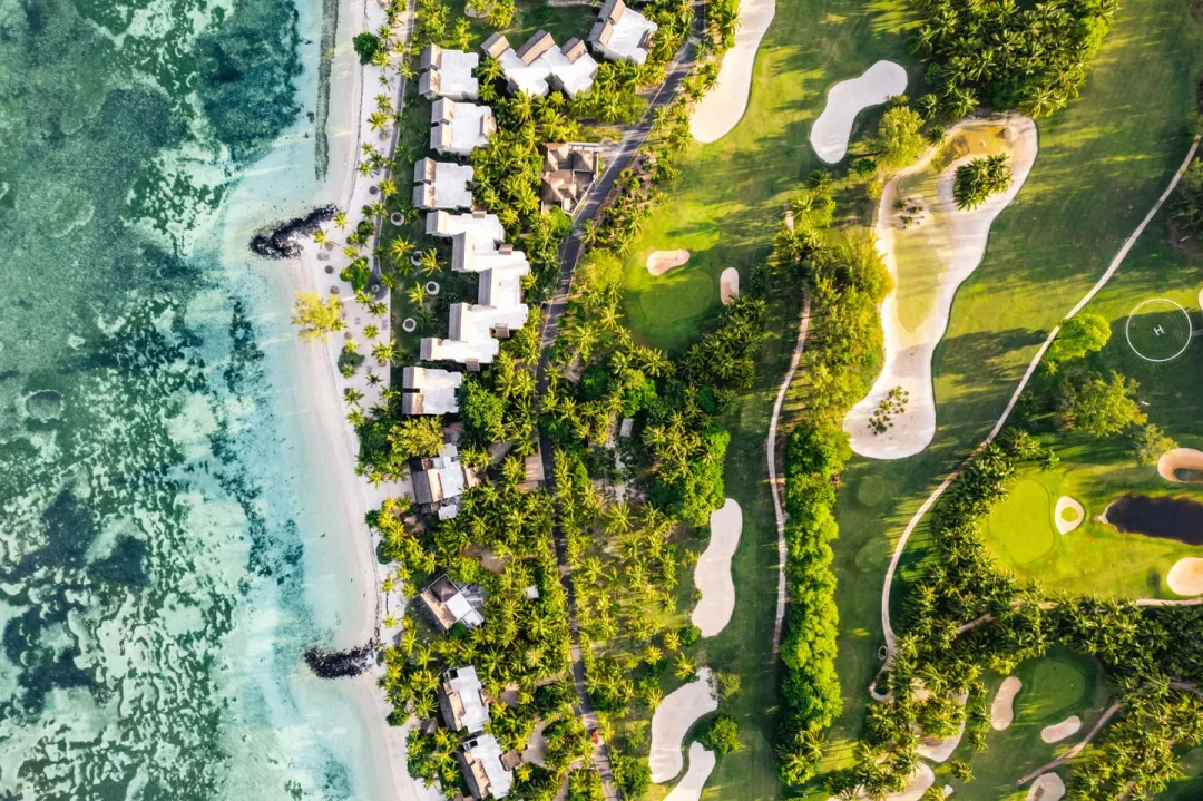 Paradis Beachcomber Resort & Spa - Aerial View