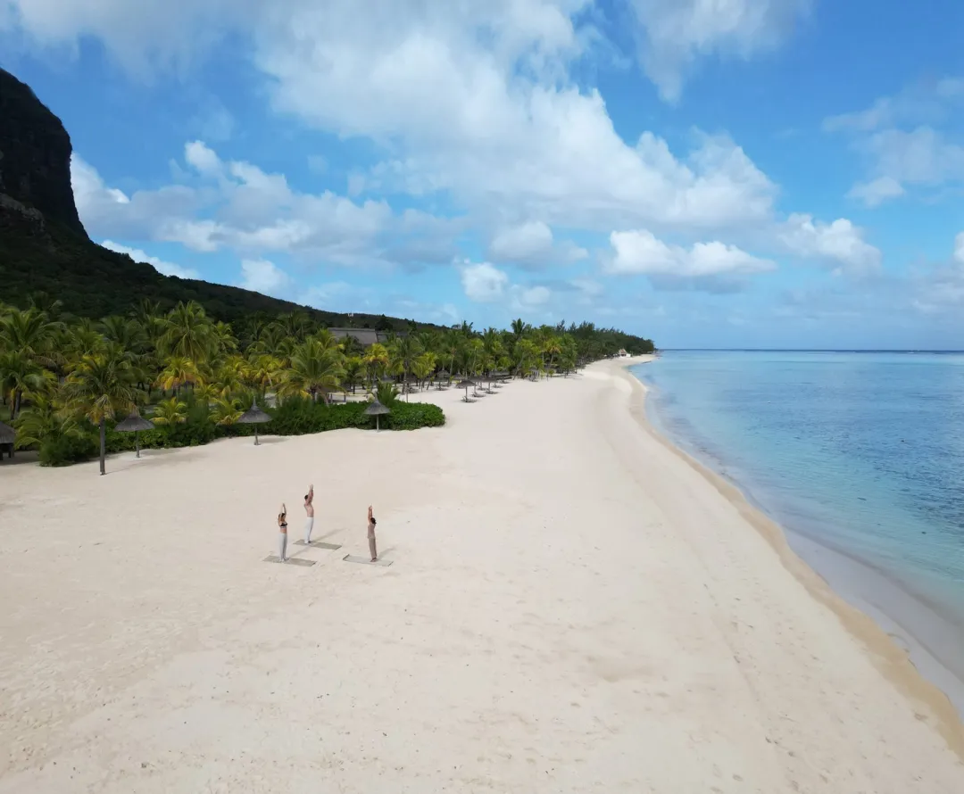 Dinarobin Beachcomber Resort & Spa - Beach View