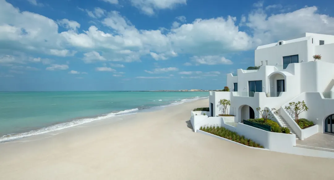 Anantara Santorini Abu Dhabi - Beach View