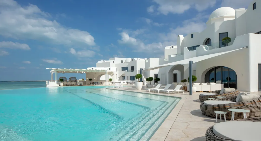 Anantara Santorini Abu Dhabi - Pool View