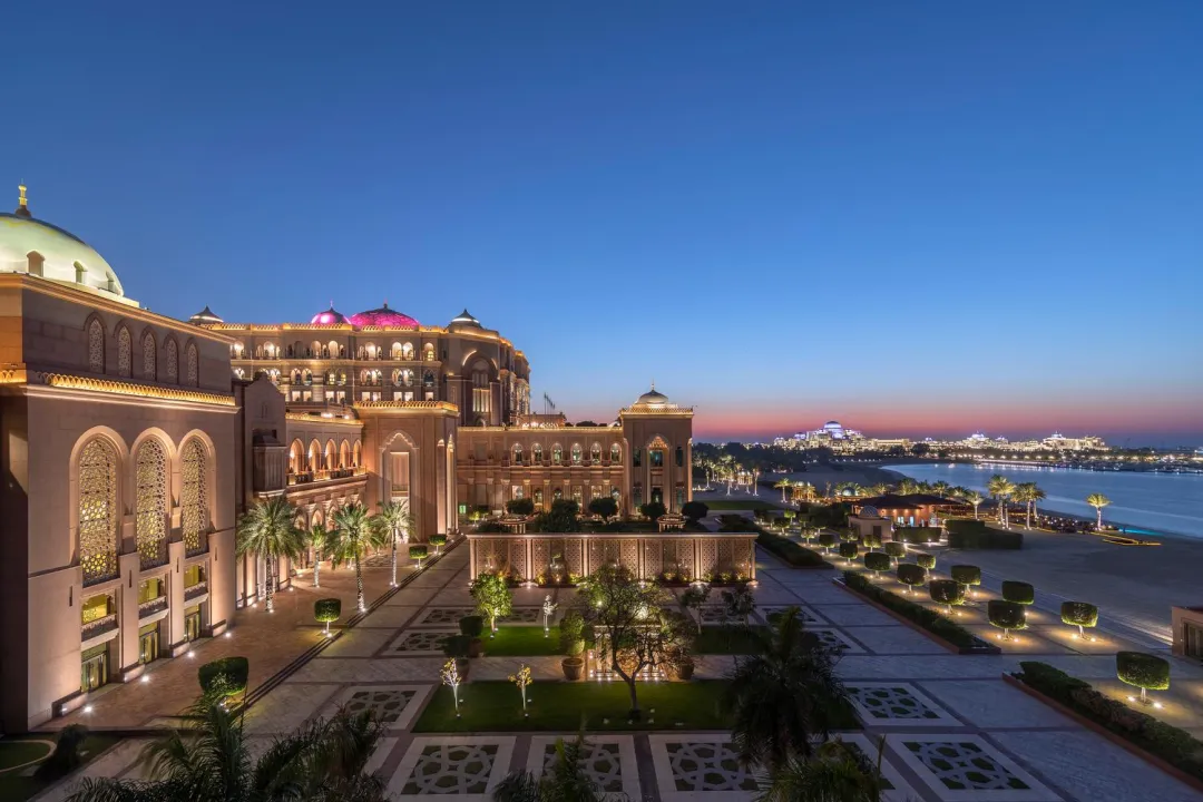 Emirates Palace Mandarin Oriental - Exterior view of Emirates Palace