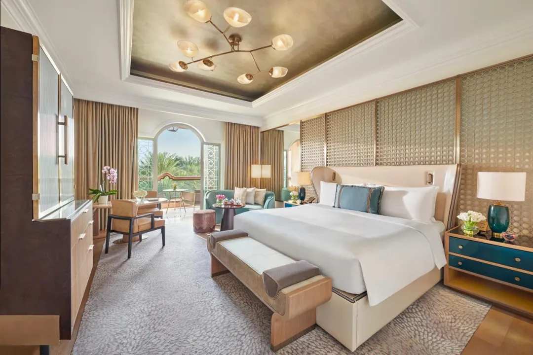 Deluxe Garden View Room - King Bedroom