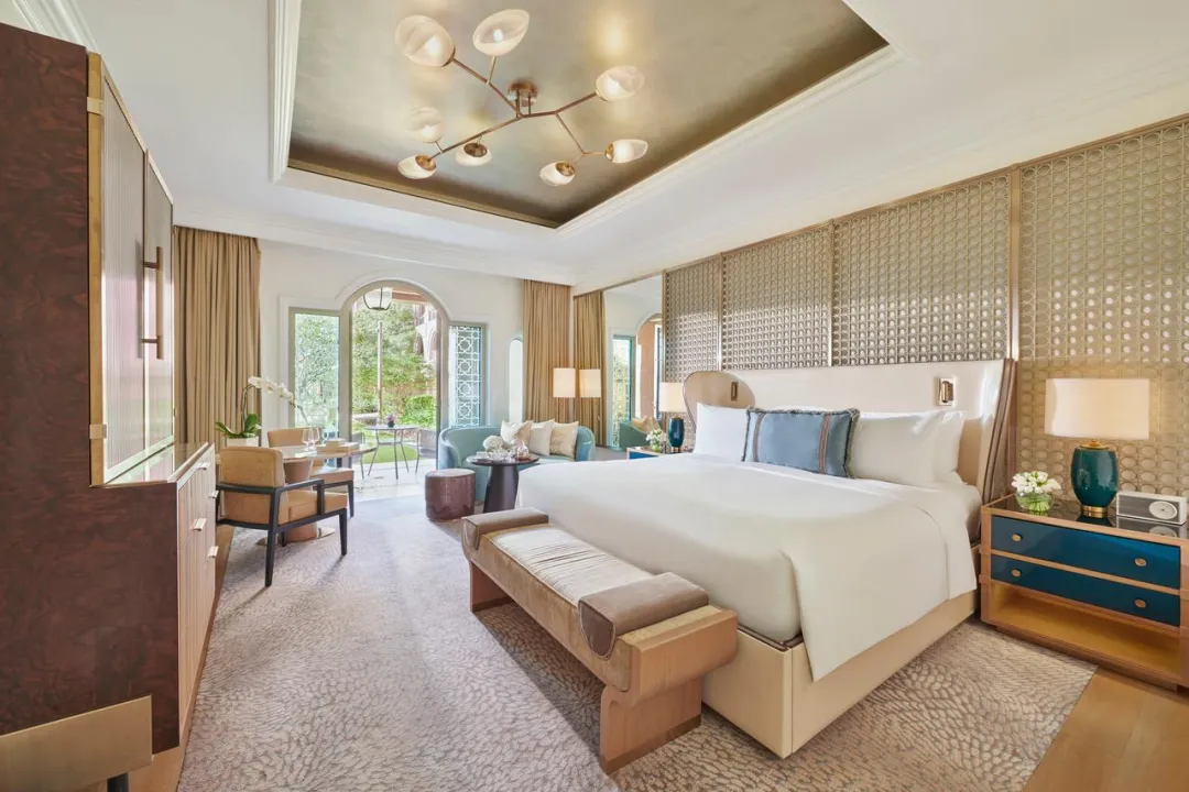 Deluxe Garden Terrace Room - King Bed