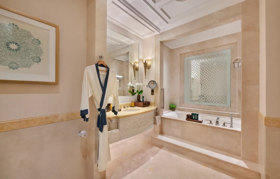 Vegan Room - Bathroom