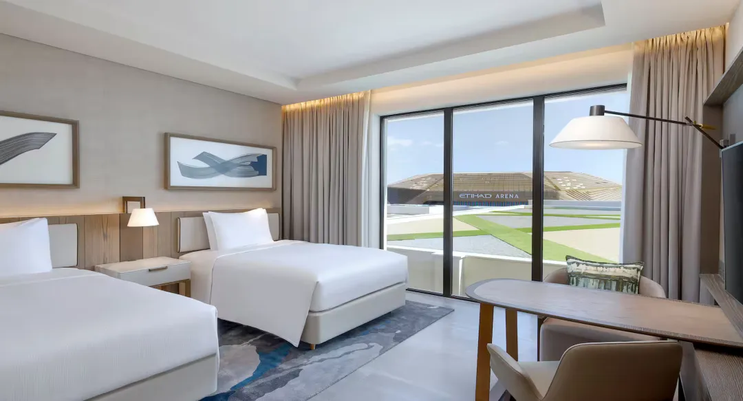 Family Connecting Room with Yas Theme Park Access - Twin Bed