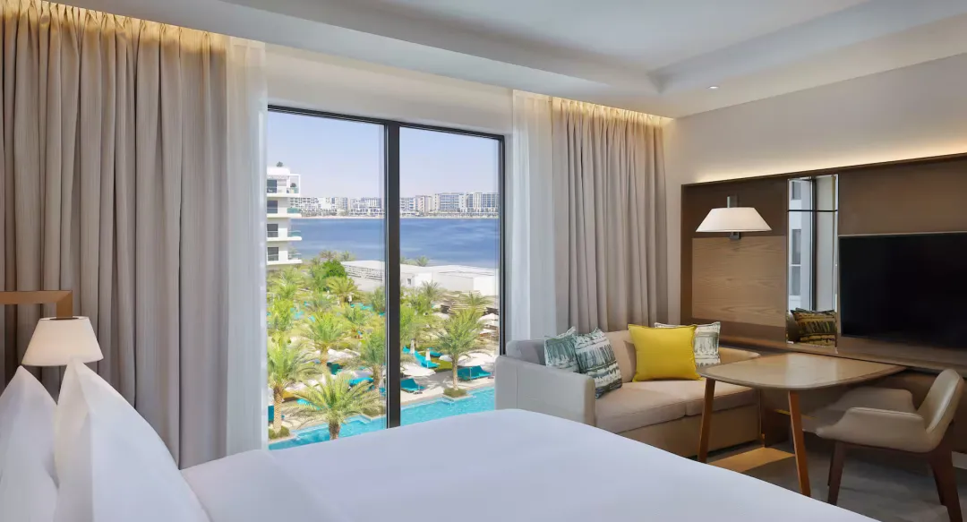 Two Double Beds Deluxe Room with Pool View & Yas Theme Park Access - Bedroom with Pool View