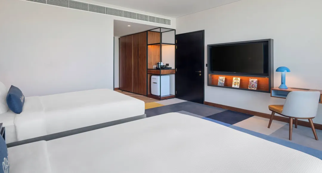 Two Double Beds Artist Room with Pool View - Bedroom View