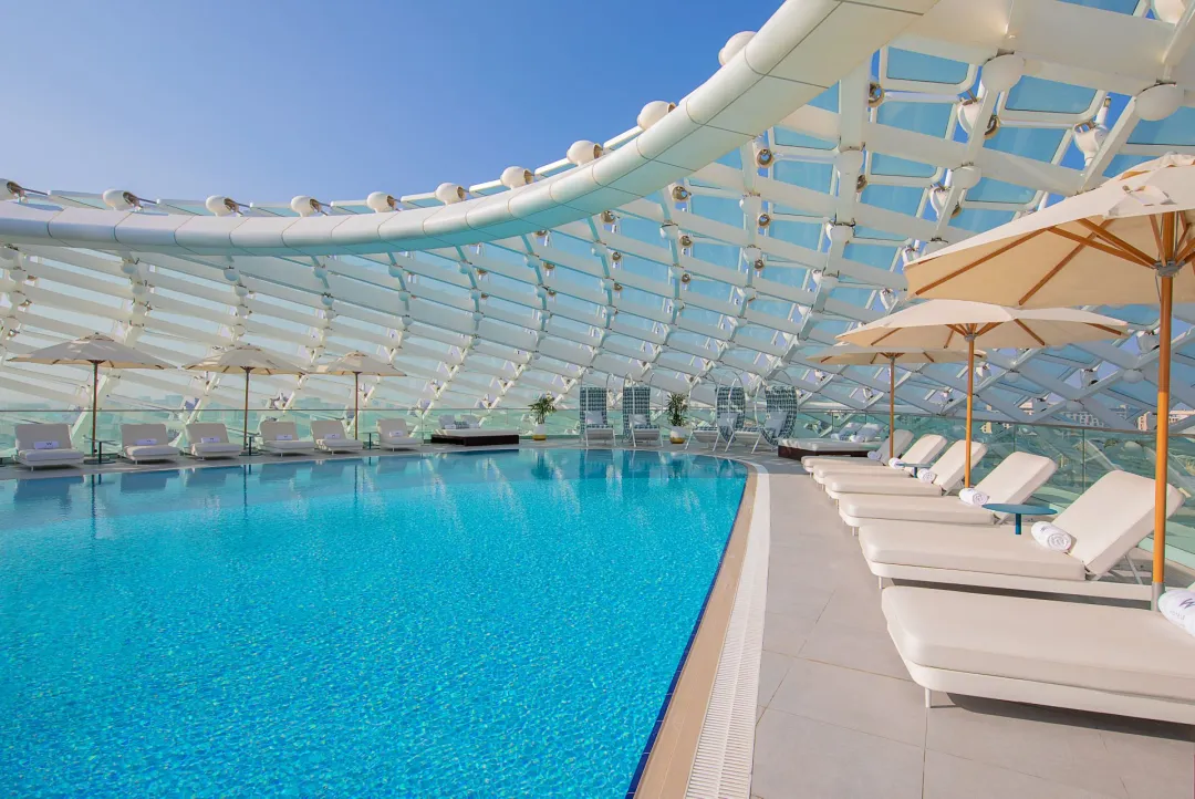 W Abu Dhabi Yas Island - Pool Lounge