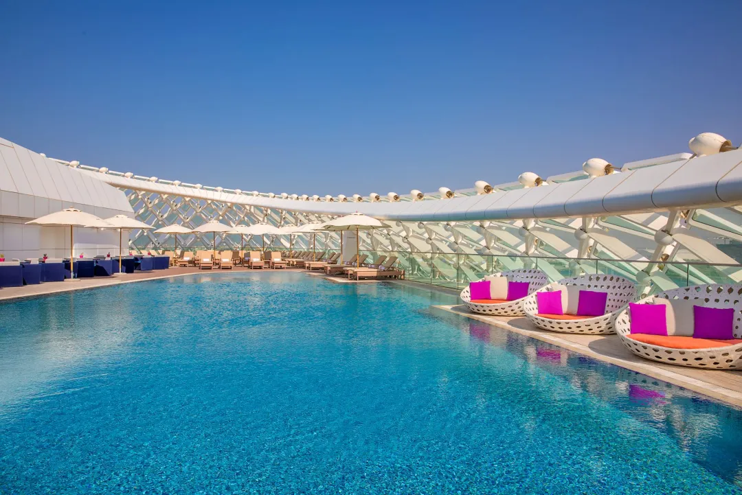 W Abu Dhabi Yas Island - Pool Sun Lounge