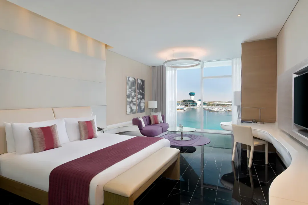 Marvelous King - Bedroom