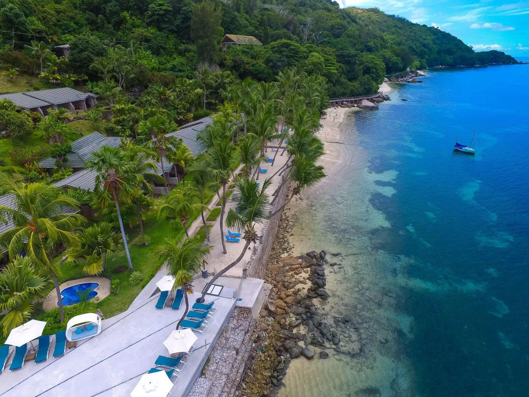 Coco De Mer Hotel - Beach Aerial View