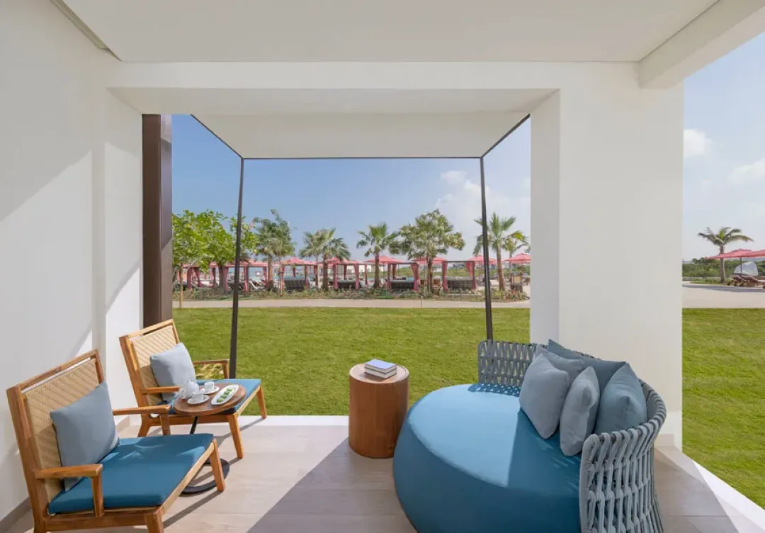 Deluxe Pool Front Room - Terrace Lounge
