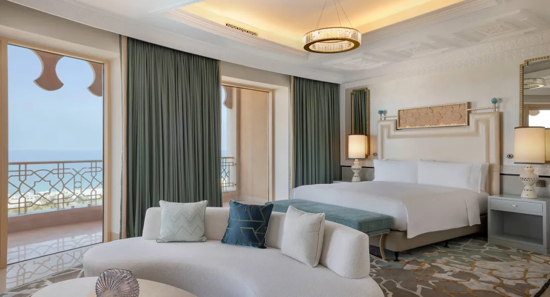 King Premier Ocean View Room - King Bed