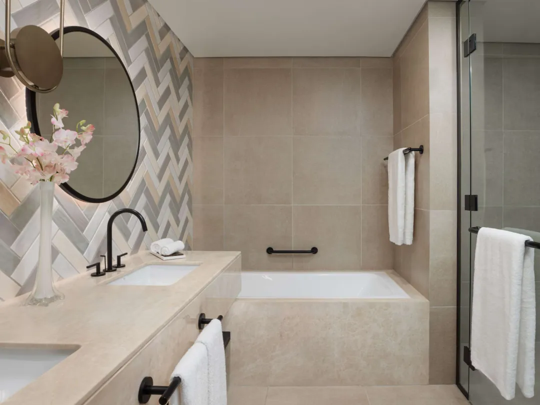 Superior King Room with Sea View - Bathroom