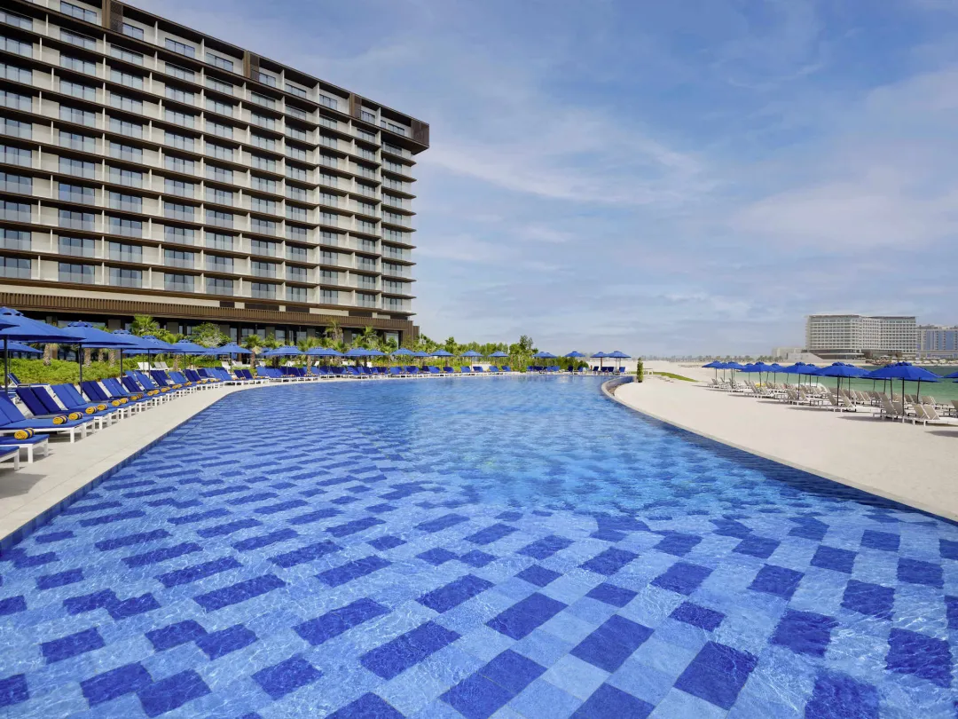Movenpick Resort Al Marjan Island - Main Pool