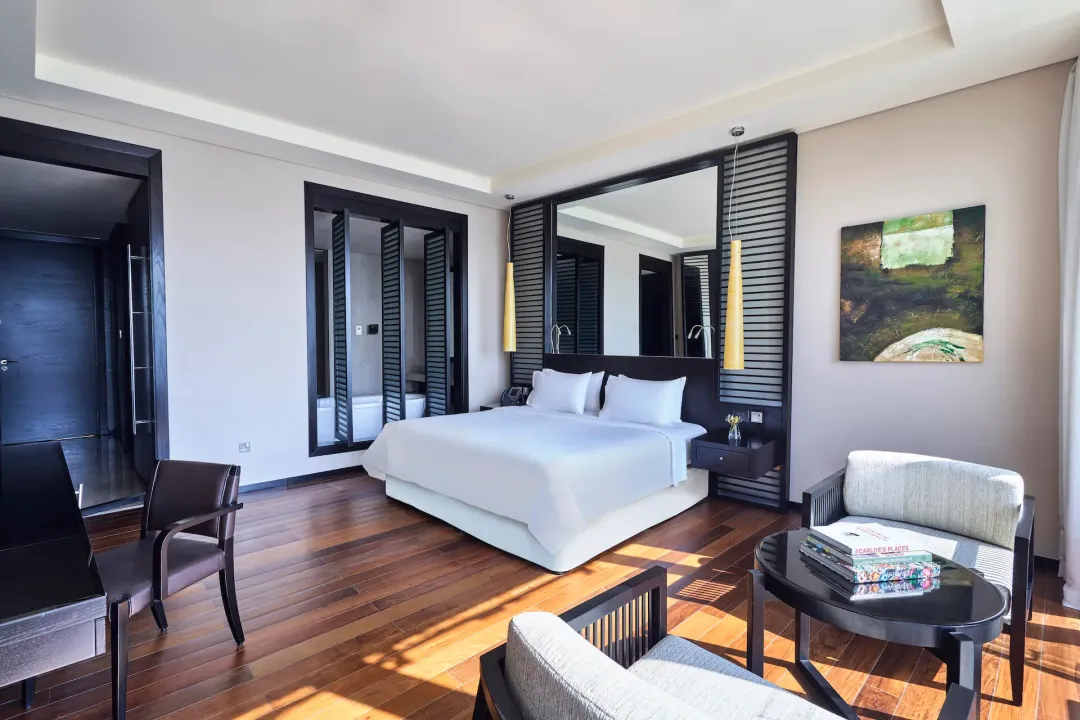 Deluxe Room - King Bed