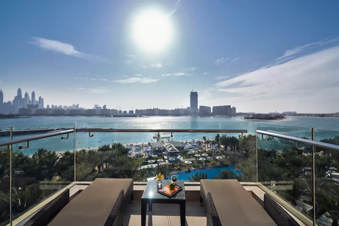 Premium Room Sea View - Balcony Lounge